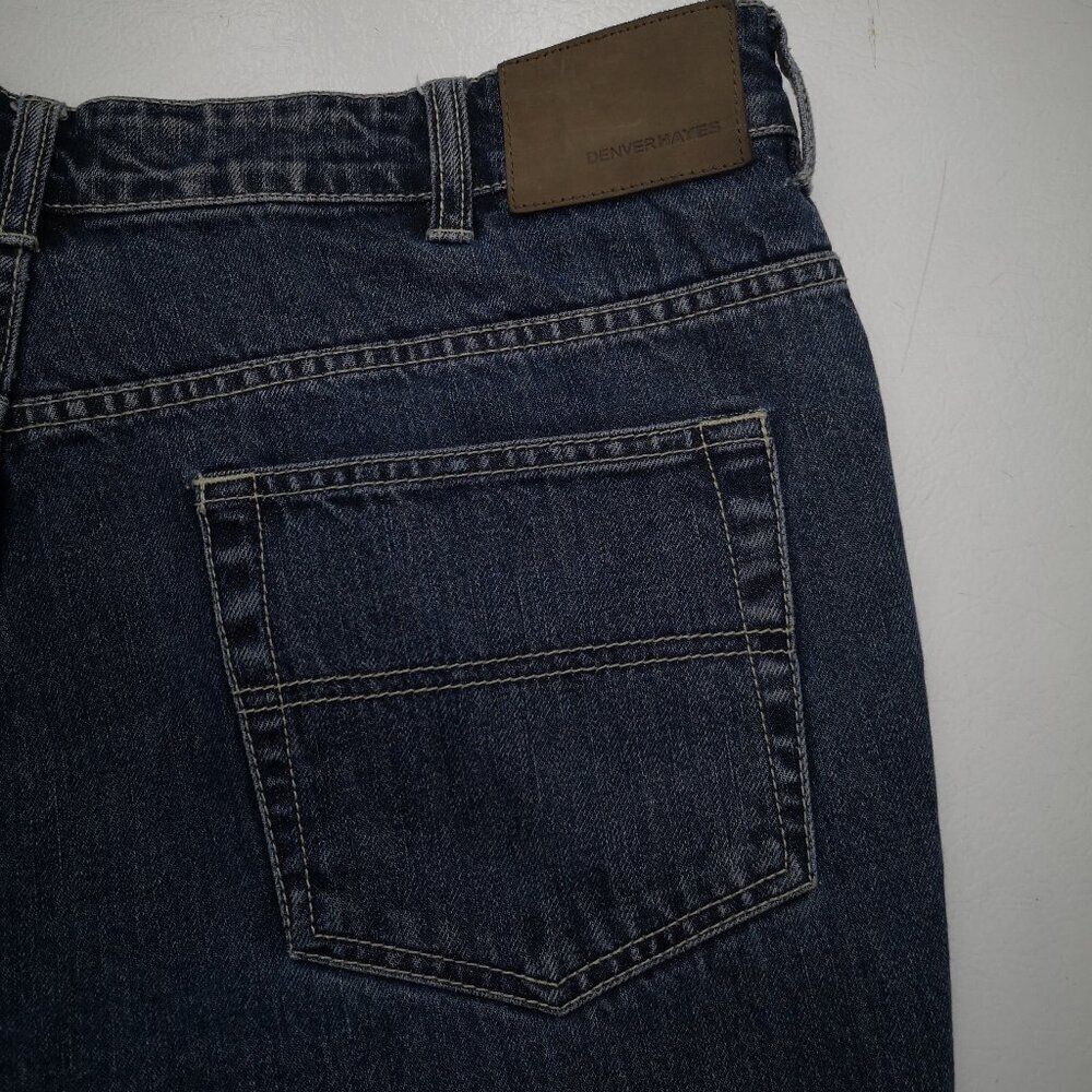 Denver Hayes Flextech Men's Size 38 Medium Wash Relaxed Tapered Leg Blue Jeans - Picture 12 of 15
